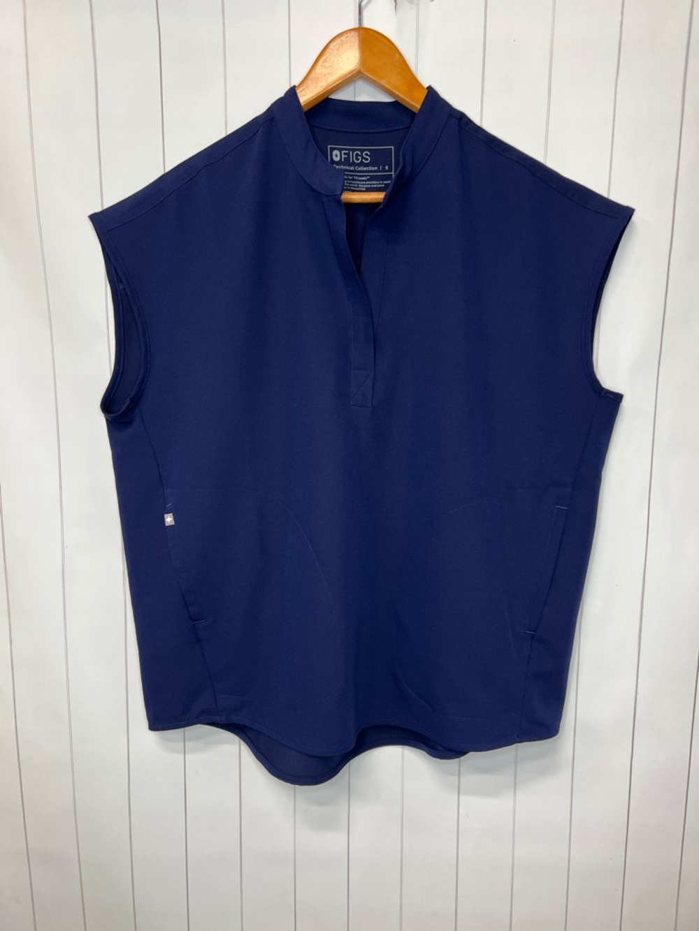 FIGS - Rafaela Oversized Scrub Top - Navy Small